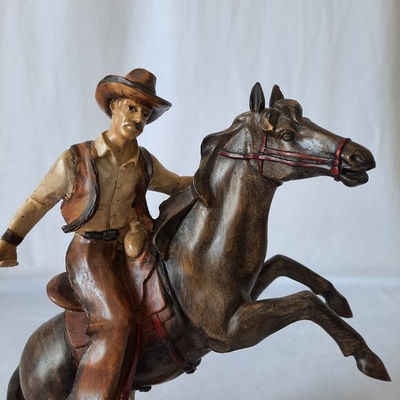 Vintage Western Cowboy Riding Rearing Horse Statue - Picture 5 of 5